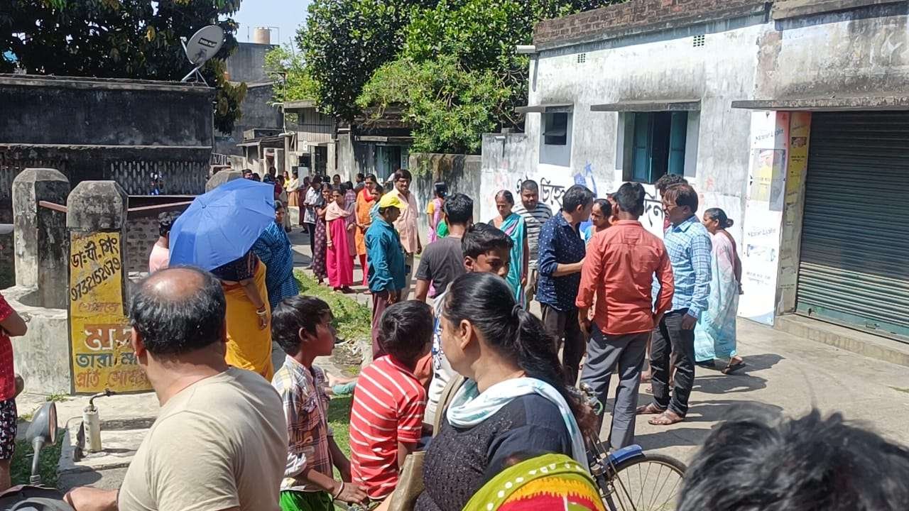 রাণীগঞ্জে কুয়োয় ঝাঁপ দিয়ে প্রৌঢ়ের আত্মহত্যা