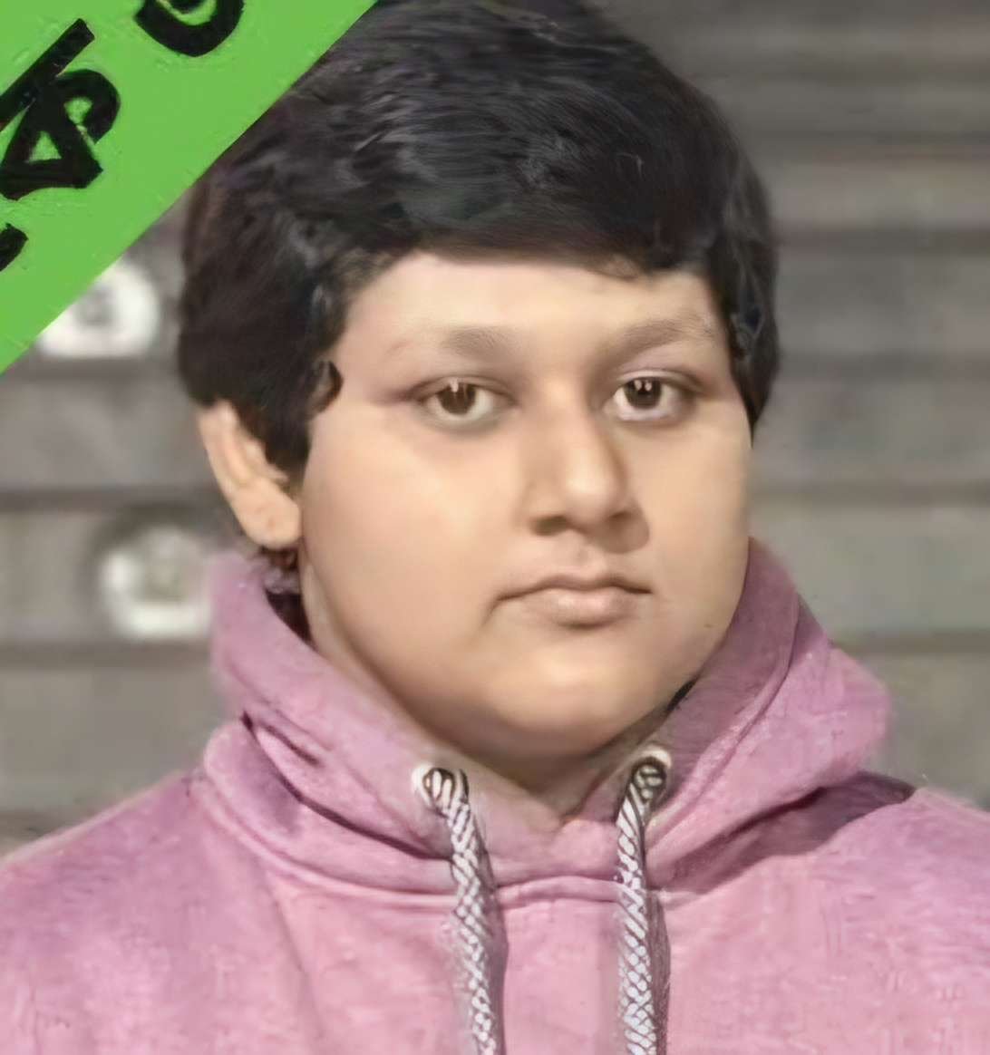 মাধ্যমিকে ৯৬.২৯ শতাংশ, বিদ্যালয়ে প্রথম,জেলায় ছাত্রীদের মধ্যে সেরা। তবু মেধাবী থৈবির জন্য কাঁদছে স্কুল, পরিবার সহ পাড়া প্রতিবেশী
