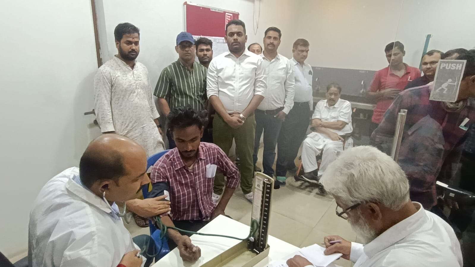 স্থানীয় বাসিন্দাদের ও শ্রমিকদের স্বাস্থ্য পরীক্ষার জন্য বিশেষভাবে উদ্যোগ গ্রহণ করল Giridhan Metal