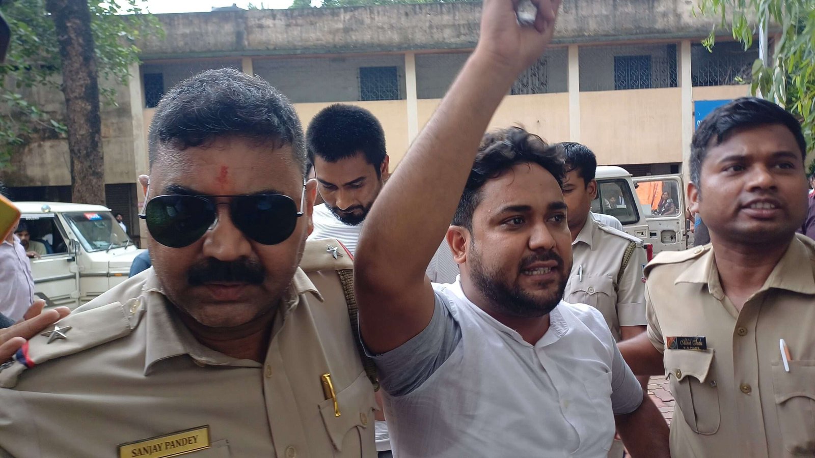 জাল নোট কান্ডে গ্রেফতার এমআইএম নেতা সহ দুই, ৫ দিনের পুলিশ হেফাজত, আসানসোলে চাঞ্চল্য