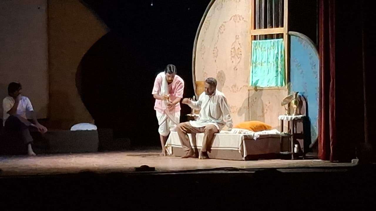 আসানসোলের রবীন্দ্রভবনে জমজমাট নাট্য উৎসব, তিনদিন ধরে সাংস্কৃতিক আবহে মাতলো শহর