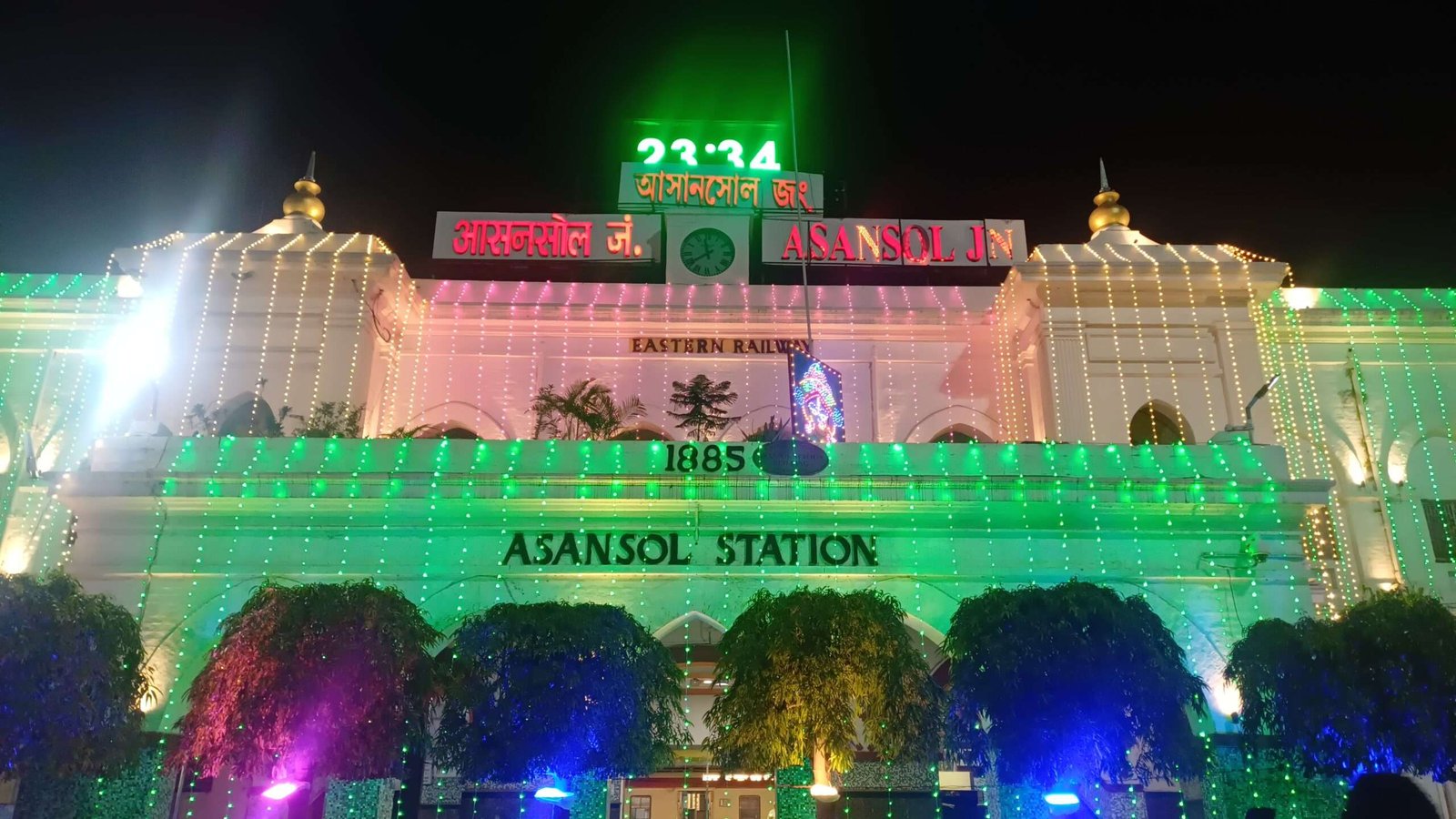 আসানসোল ডিভিশনে ২৭ দিনের জন্য ট্রেন নিয়ন্ত্রণ, কালীপুজো–দীপাবলিতে যাত্রী দুর্ভোগ