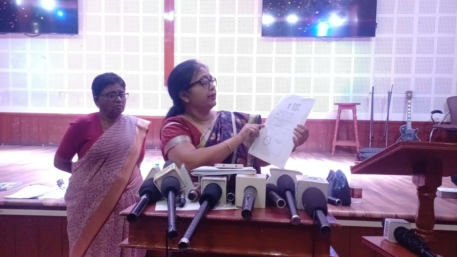 আসানসোলে এজি চার্চ স্কুল নিয়ে তীব্র প্রশাসনিক টানাপোড়েন, “বহিরাগতদের হস্তক্ষেপে ষড়যন্ত্র চলছে”—বিস্ফোরক অভিযোগ প্রিন্সিপাল জেসিকা স্পেন্সারের