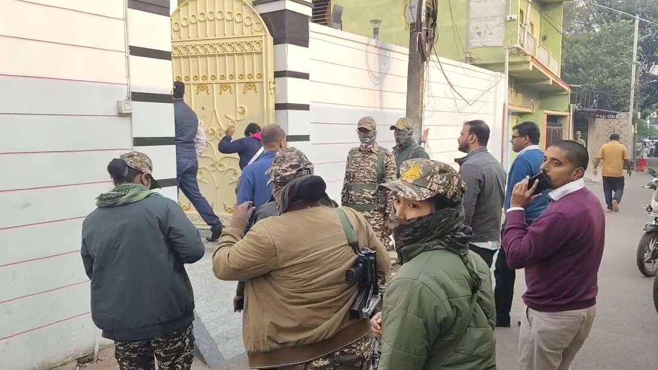 কোলকাতা ও ধানবাদে ইডির হানা, বড় কয়লা ব্যবসায়ীদের একাধিক ঠিকানায় তল্লাশি